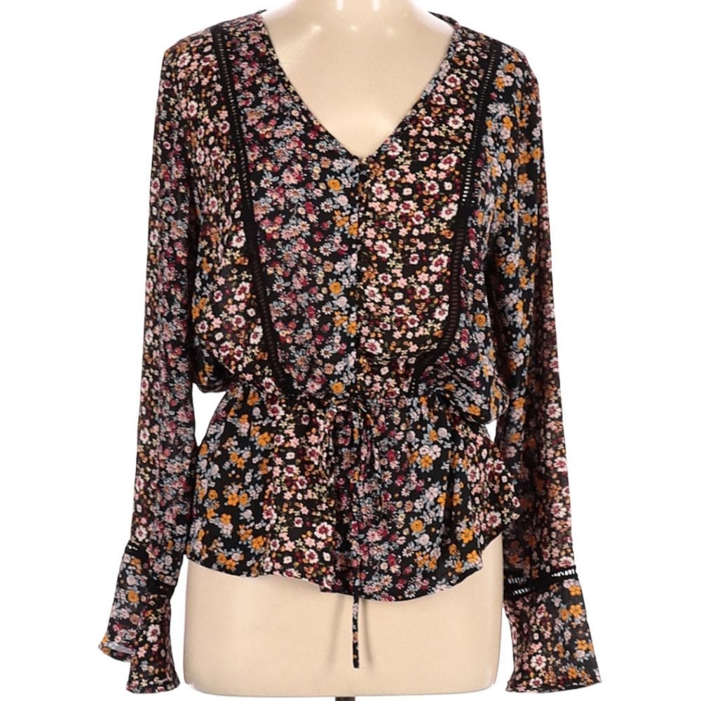 Lily White long sleeve blouse